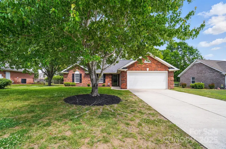 8309 Emily Drive, Harrisburg, NC 28075 - Image #2