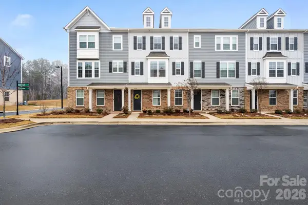 4326 Reed Creek Drive, Sherrills Ford, NC 28673