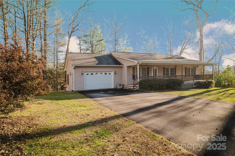 159 W Sweetbriar Lane, Etowah, NC 28729 - Image #2