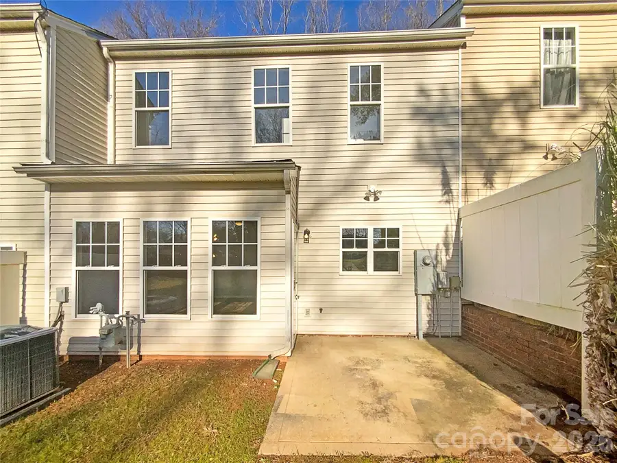 257 Doughton Lane, Charlotte, NC 28217 - Image #2
