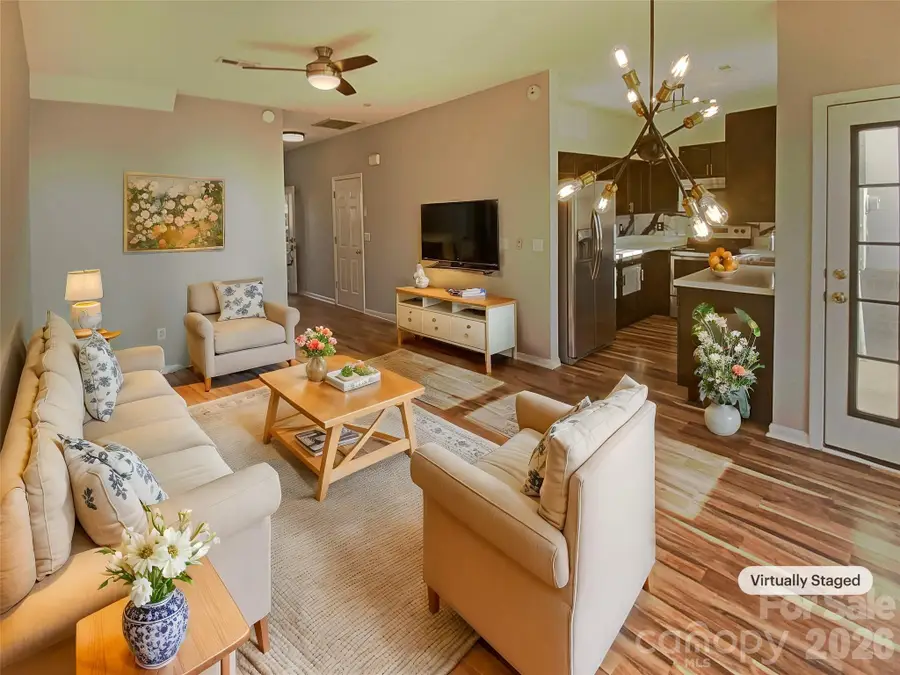 257 Doughton Lane, Charlotte, NC 28217 - Image #3