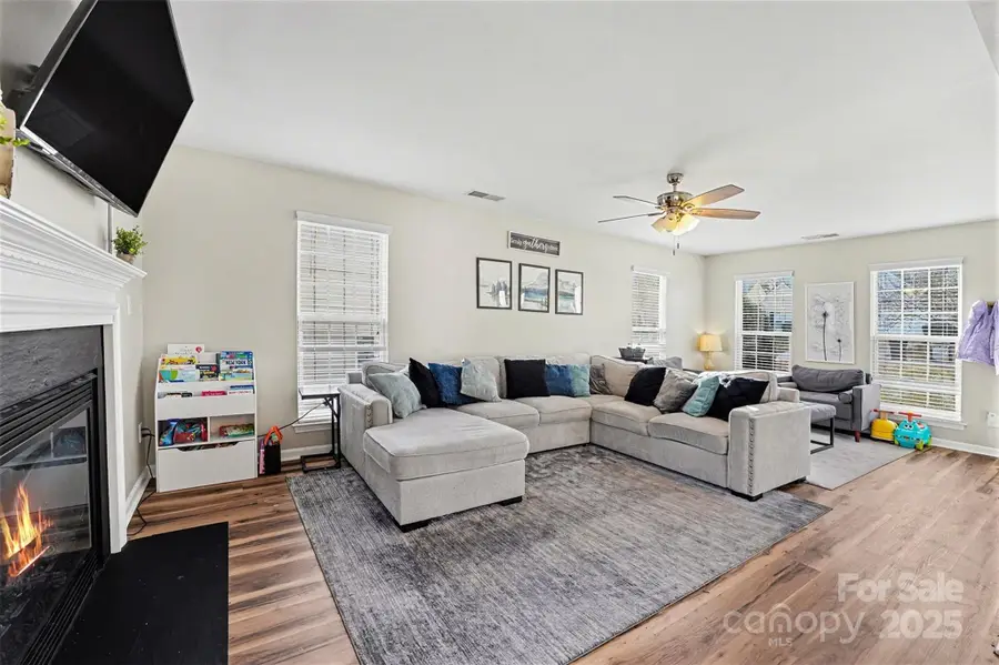 3518 Balsam Tree Drive, Charlotte, NC 28269 - Image #2