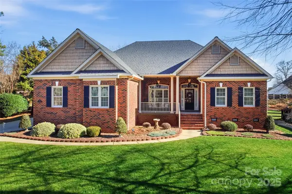 506 Ballymote Court, Matthews, NC 28104