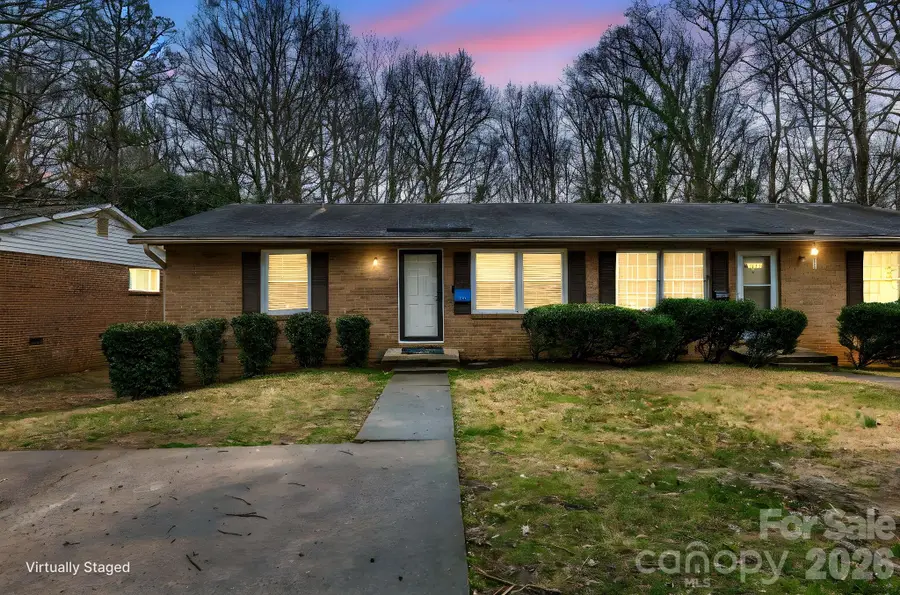 4715 Highlake Drive, Charlotte, NC 28215 - #3