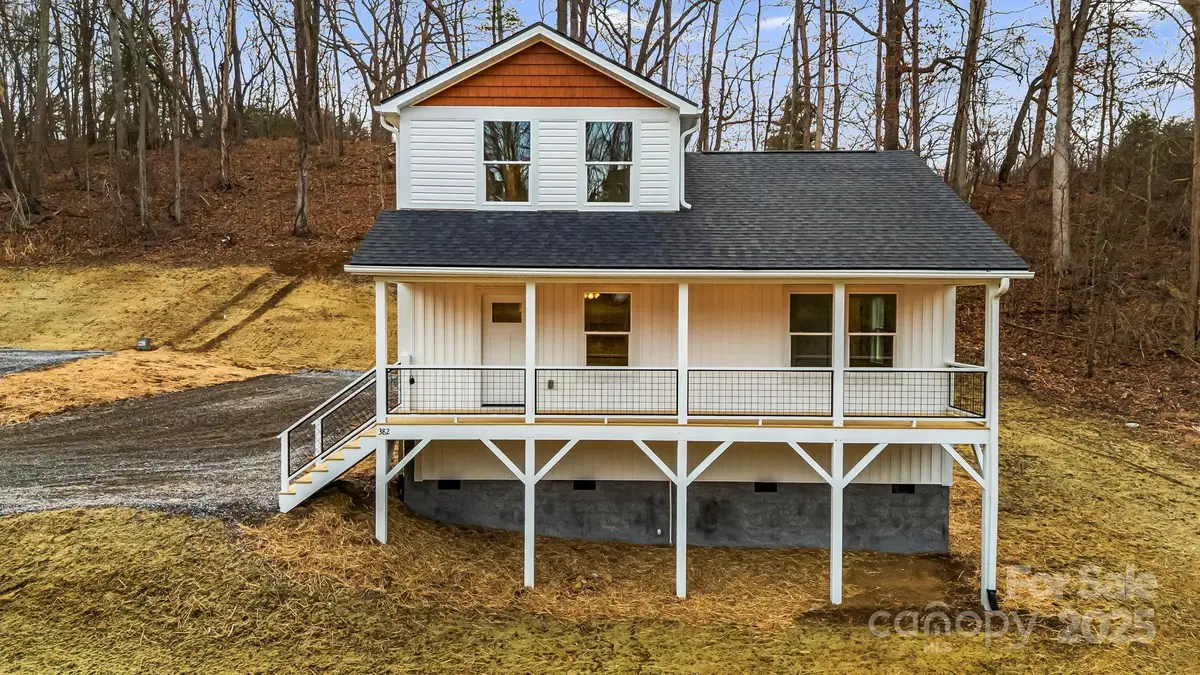 382 Holtzclaw Street, Canton, NC 28716 - Image #1