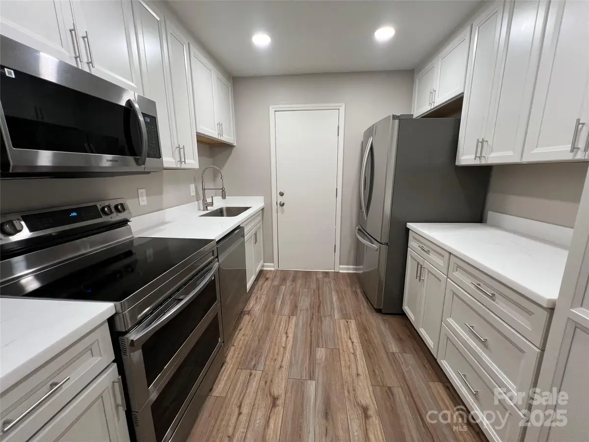 4739 Hedgemore Drive #T, Charlotte, NC 28209 - Image #1