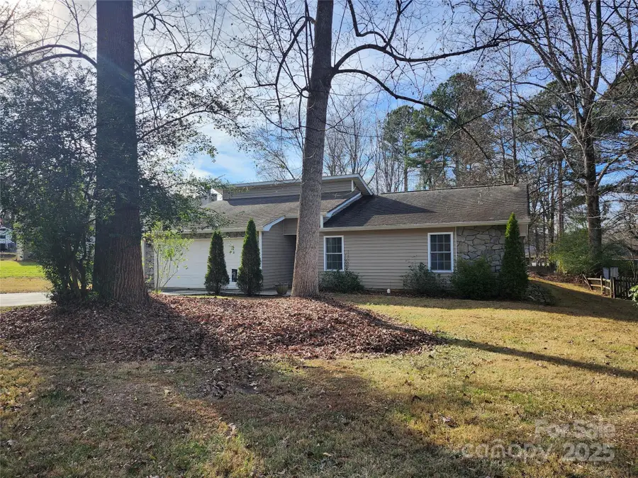 10319 Topeka Drive, Mint Hill, NC 28227 - Image #2