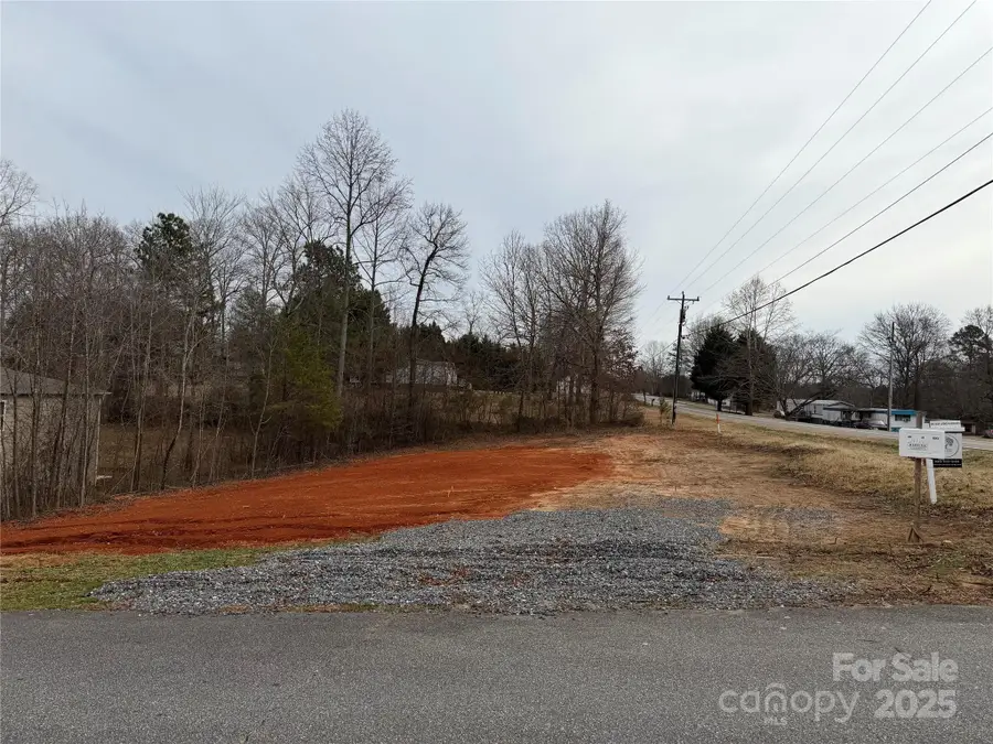 1908 Country Way, Hickory, NC 28601 - Image #2
