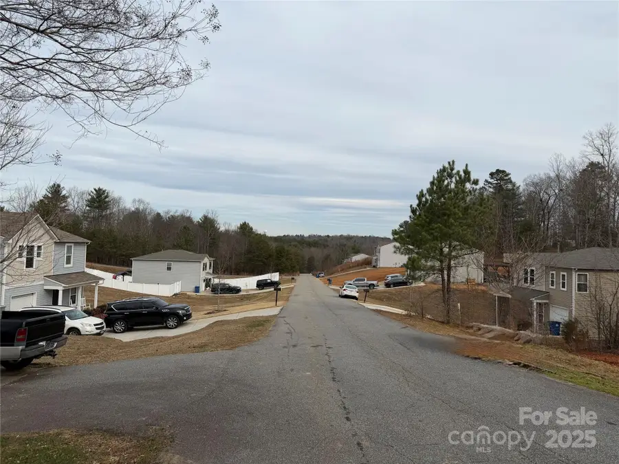 1908 Country Way, Hickory, NC 28601 - Image #3