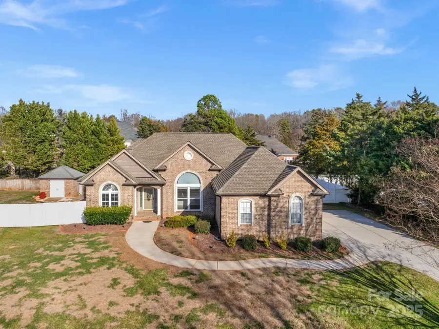 215 Thompson Court, Indian Trail, NC 28079 - Image #2