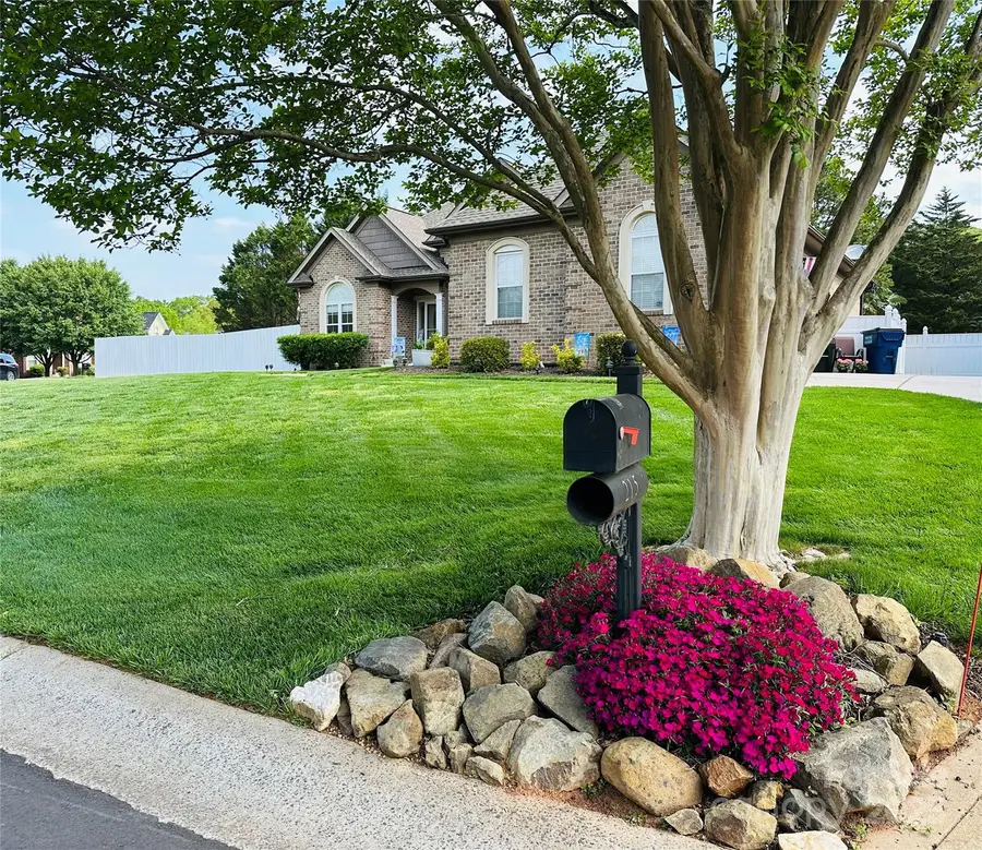 215 Thompson Court, Indian Trail, NC 28079 - Image #3