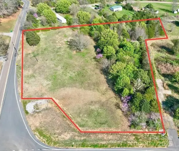 114 Lakeview Drive, Blacksburg, SC 29702