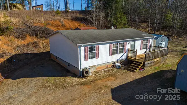 778 Smith Johnson Road, Green Mountain, NC 28740