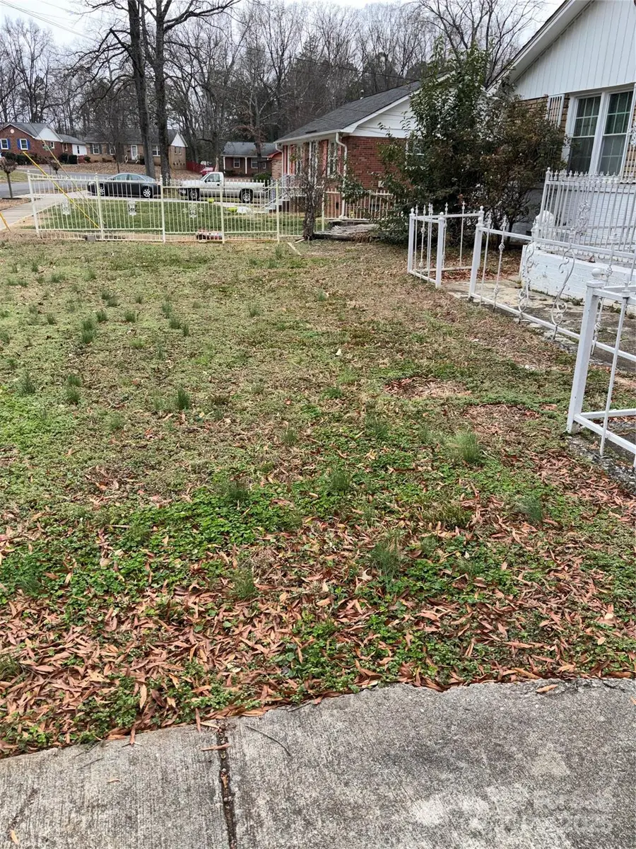 2836 Fordwood Drive, Charlotte, NC 28208 - Image #3