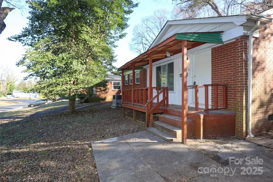 2617 Clydesdale Terrace, Charlotte, NC 28208 - Image #2
