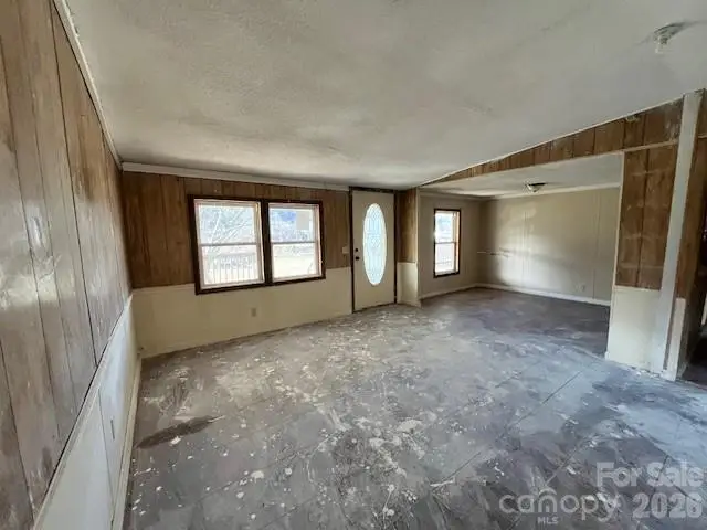 97 Oakland Drive, Burnsville, NC 28714 - Image #3