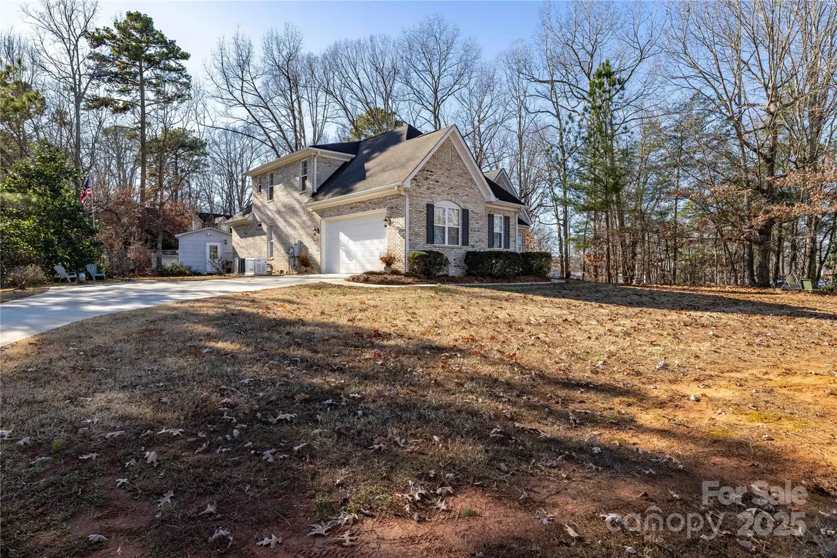 10806 Willow Oak Road, Norwood, NC 28128 - Image #1