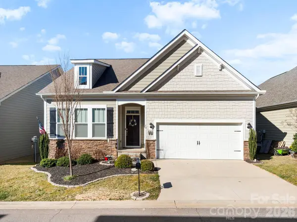 16 Southern Way Lane, Leicester, NC 28748