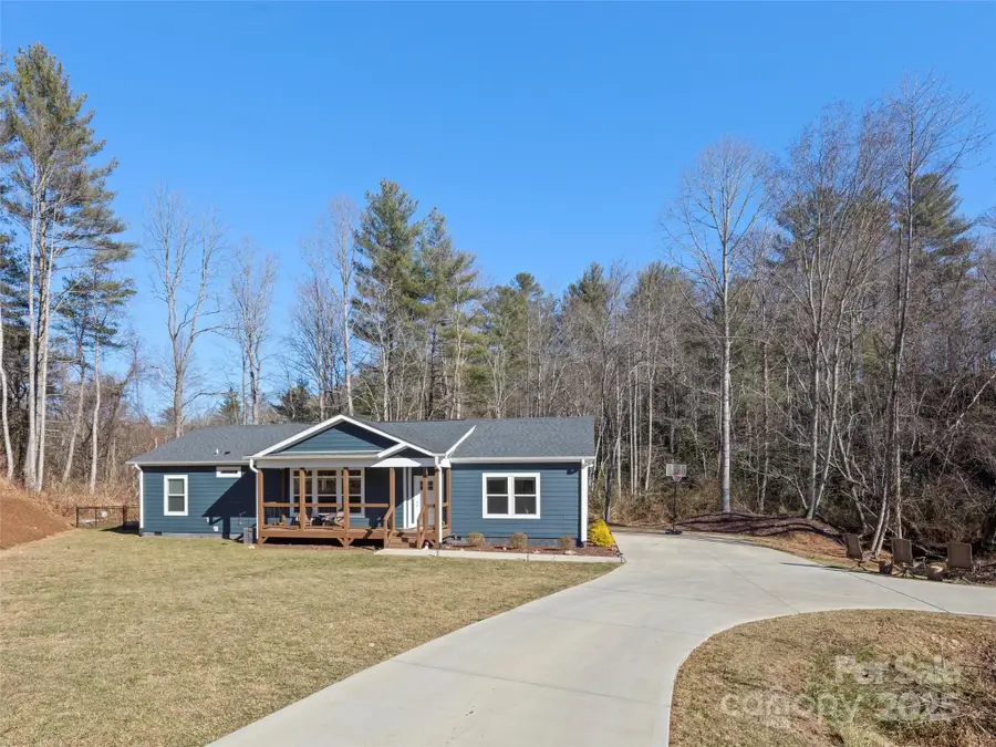 263 Moss Hill Drive, Hendersonville, NC 28792 - Image #2