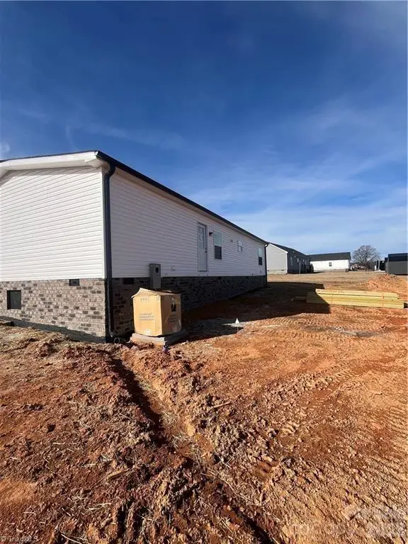 657 Mt. Wesley Church Road, Hiddenite, NC 28636 - Image #2