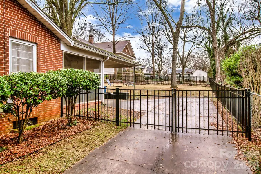 516 S Mulberry Street, Statesville, NC 28677 - Image #3