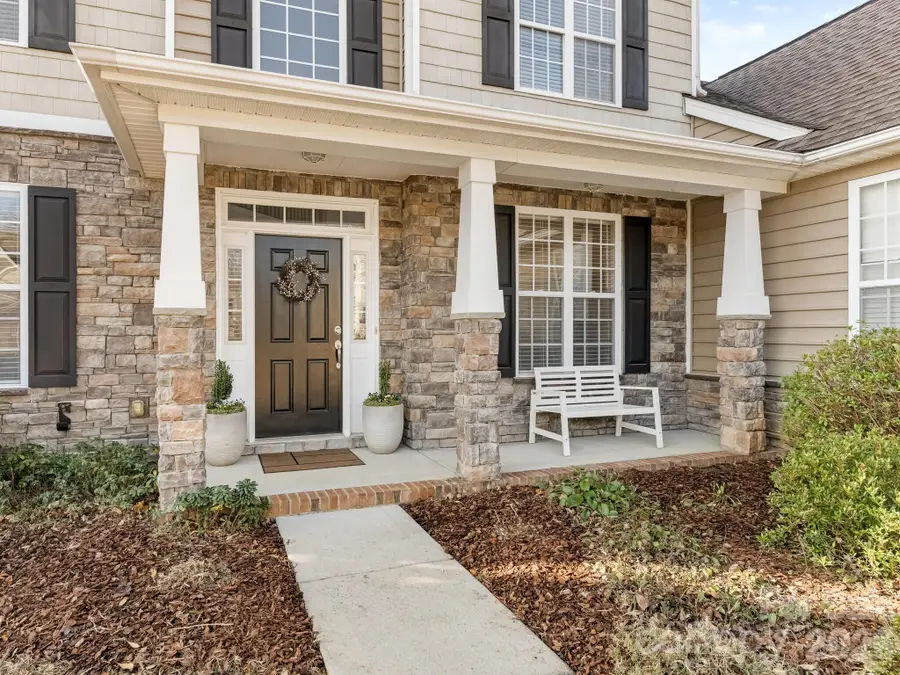 6617 Walton Hall Court, Waxhaw, NC 28173 - Image #2
