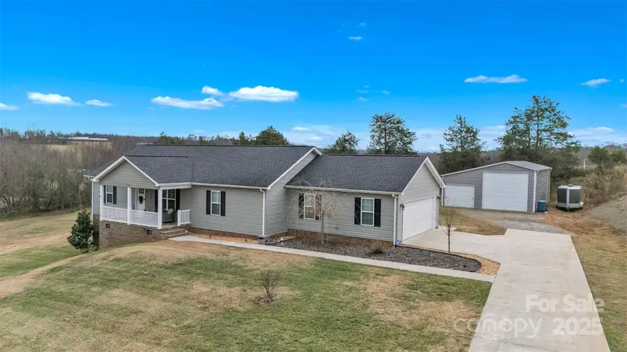 314 Stable Brook Lane, Taylorsville, NC 28681 - Image #3