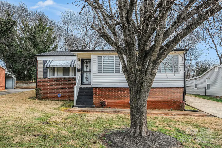 133 S Caldwell Avenue, Newton, NC 28658 - Image #3