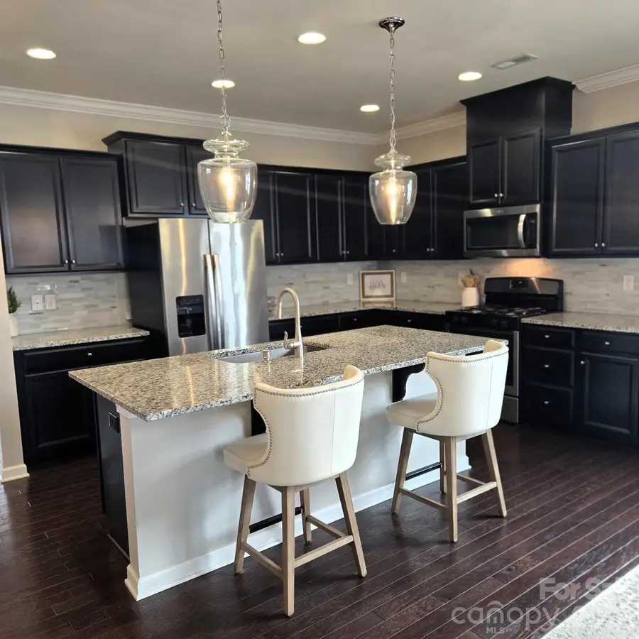 9521 Silverdale Lane, Charlotte, NC 28269 - Image #3