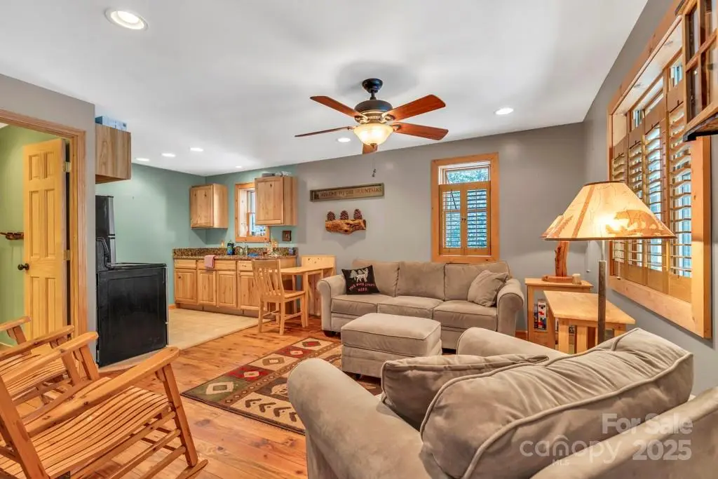 5171 Edgemont Road, Collettsville, NC 28611 - Image #1