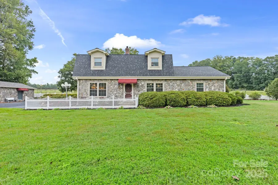 239 Golf Course Road, Maiden, NC 28650 - Image #2