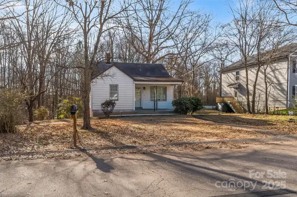 112 10th Avenue Se, Hickory, NC 28602