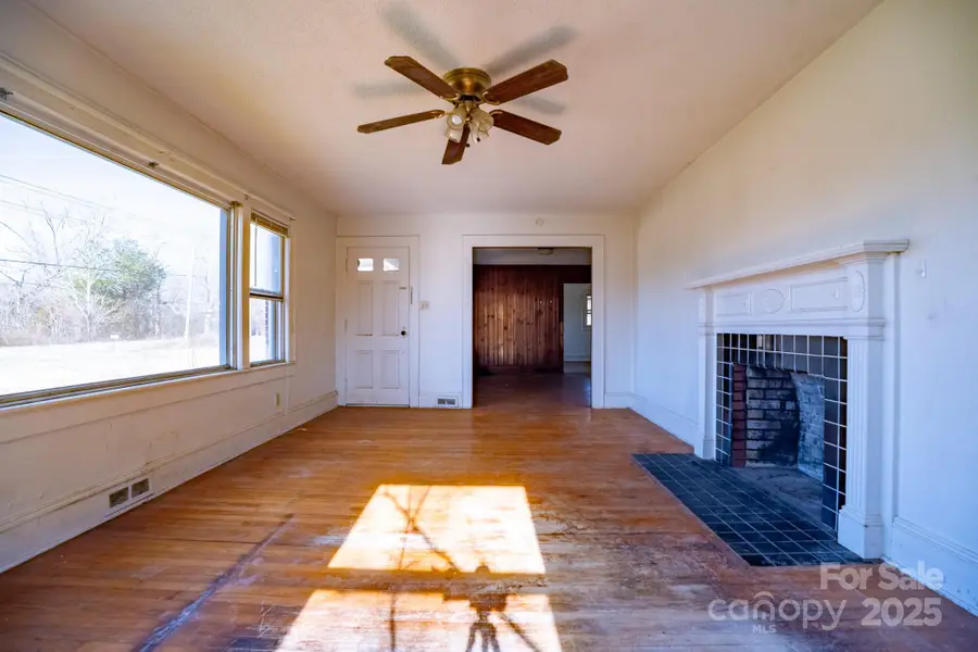 1922 Old Conover Startown Road, Newton, NC 28658 - Image #3