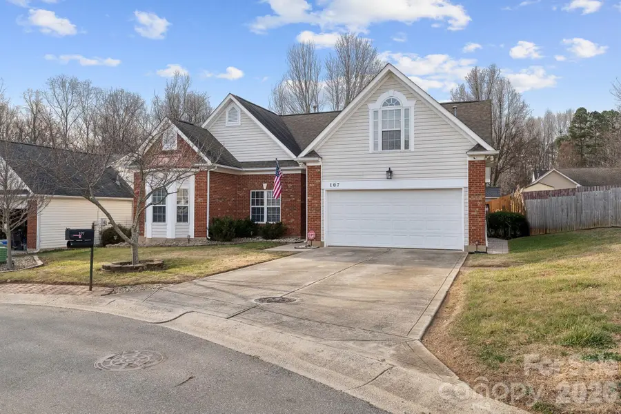 107 Kristens Court Drive, Mooresville, NC 28115 - Image #2