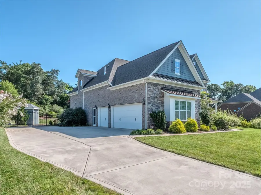 1011 Golden Bell Drive, Marvin, NC 28173 - Image #2