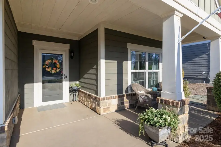 2206 Lincolnshire Lane, Waxhaw, NC 28173 - Image #2