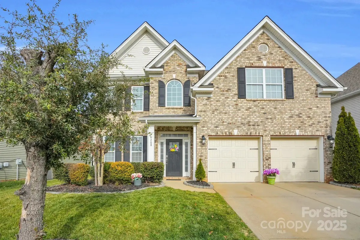 9208 Inverness Bay Road, Charlotte, NC 28278 - Image #1