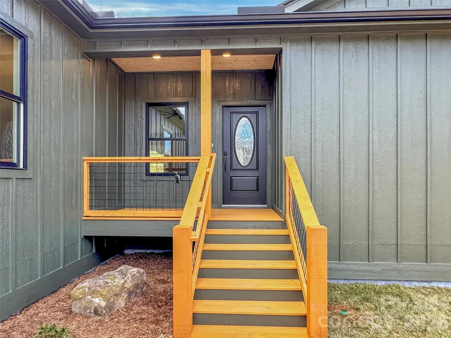 171 Peyton Elaine Road, Clyde, NC 28721 - Image #3