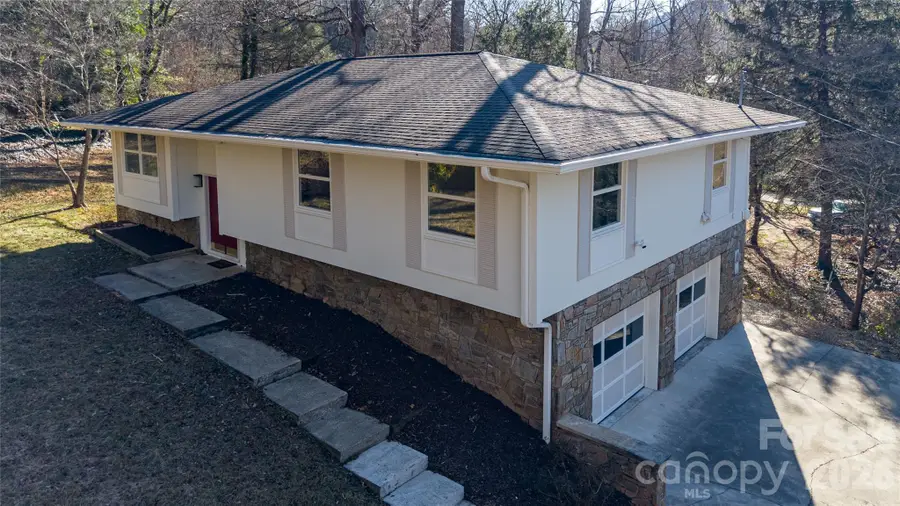104 Disosway Street, Black Mountain, NC 28711 - Image #2