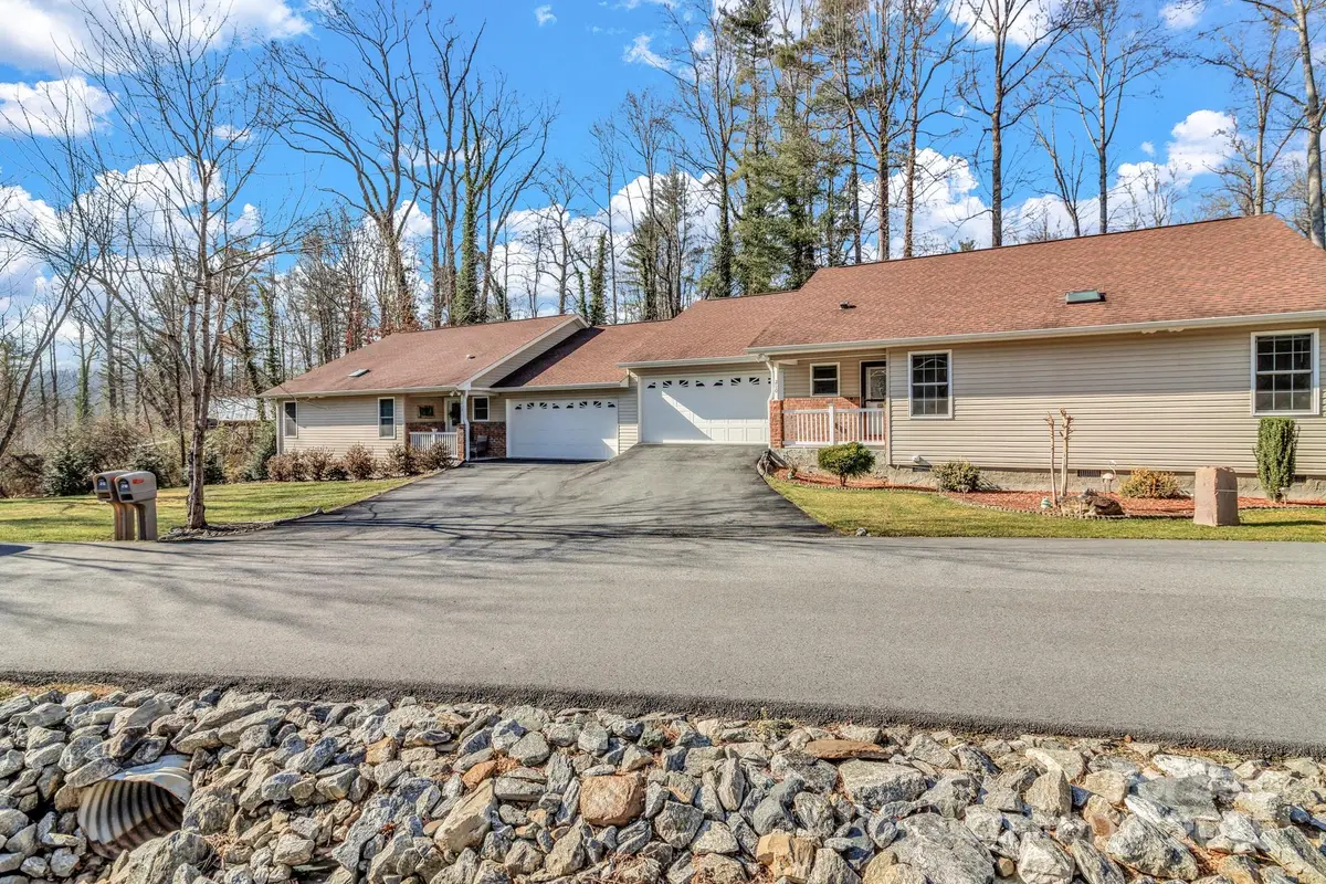 210 Allen Paul Drive, Hendersonville, NC 28791 - Image #1