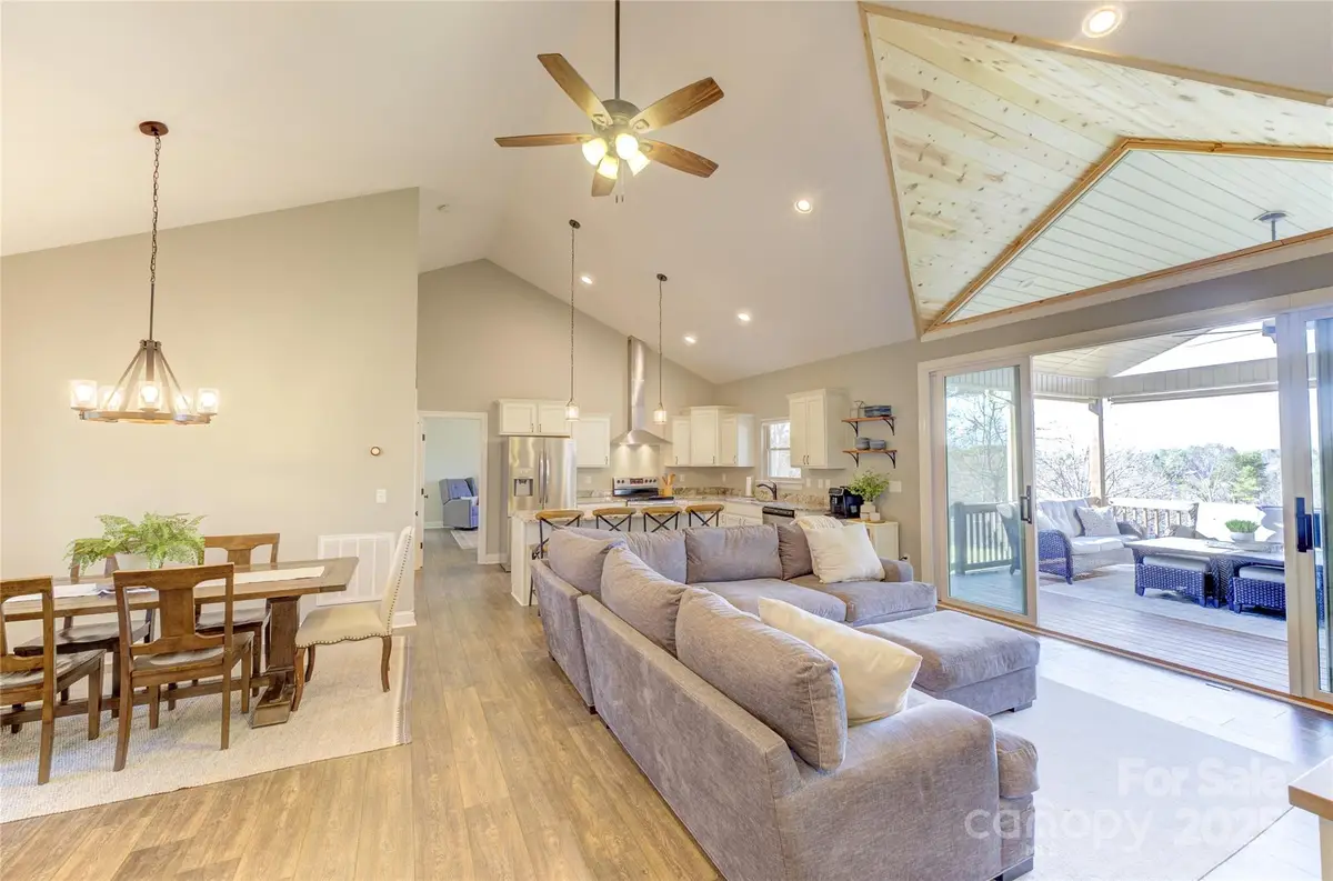 597 Aiken Road, Asheville, NC 28804 - Image #1