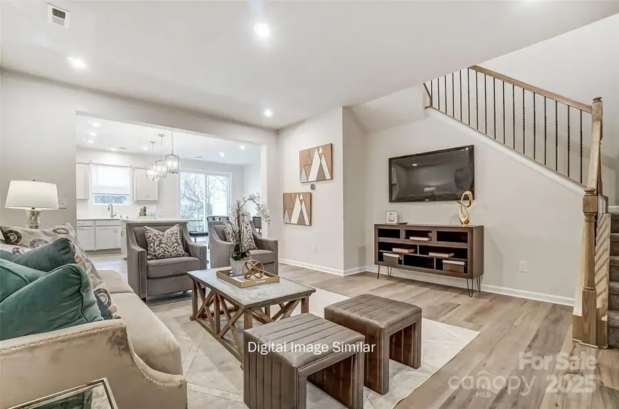 6019 Mallow Crossing Lane, Charlotte, NC 28213 - Image #3