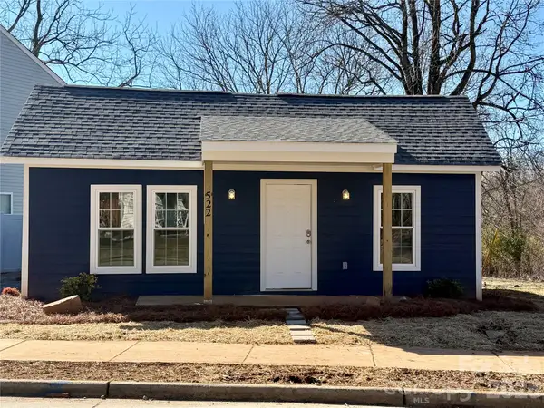 522 W Mclelland Avenue, Mooresville, NC 28115