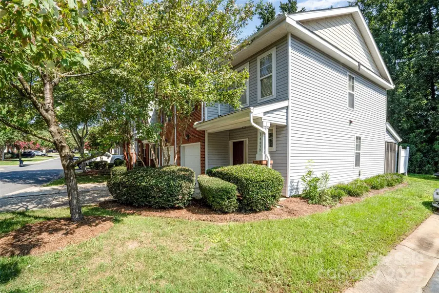 16659 Commons Creek Drive, Charlotte, NC 28277 - Image #2