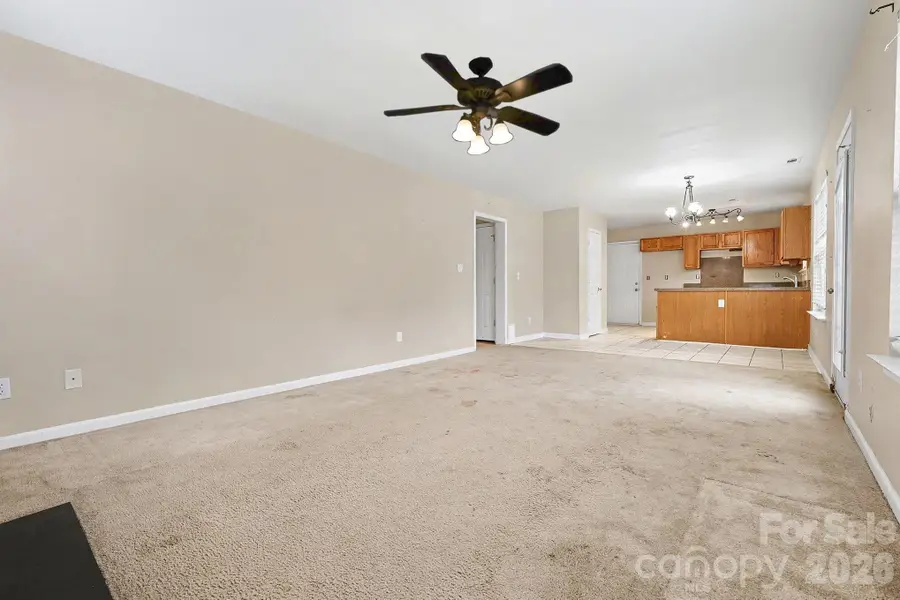 8725 Holly Creek Court, Charlotte, NC 28216 - Image #3
