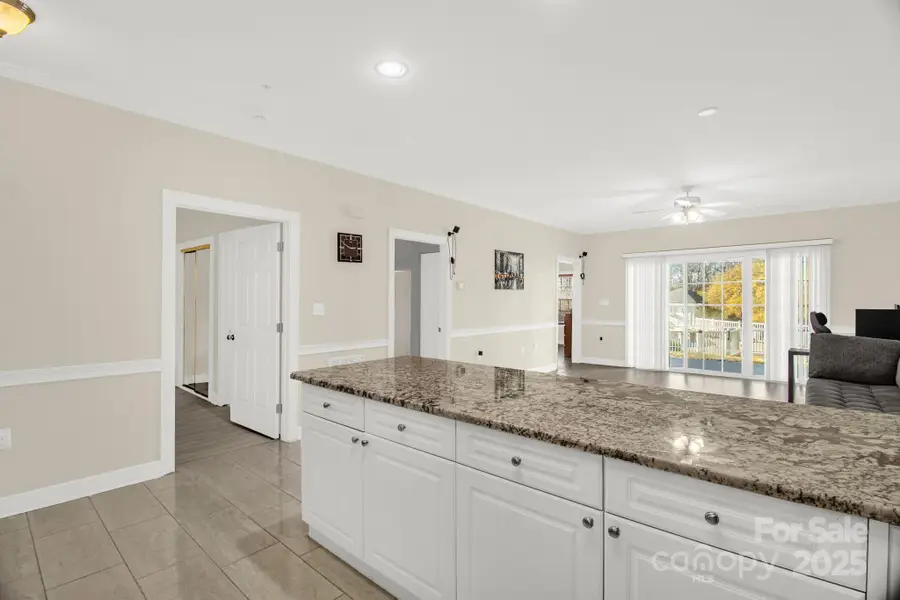 9047 Meadow Vista Road #104, Charlotte, NC 28213 - Image #2