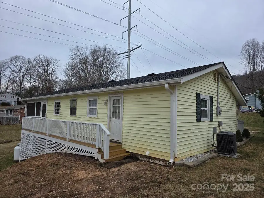 26 Azalea Road, Arden, NC 28704 - Image #3