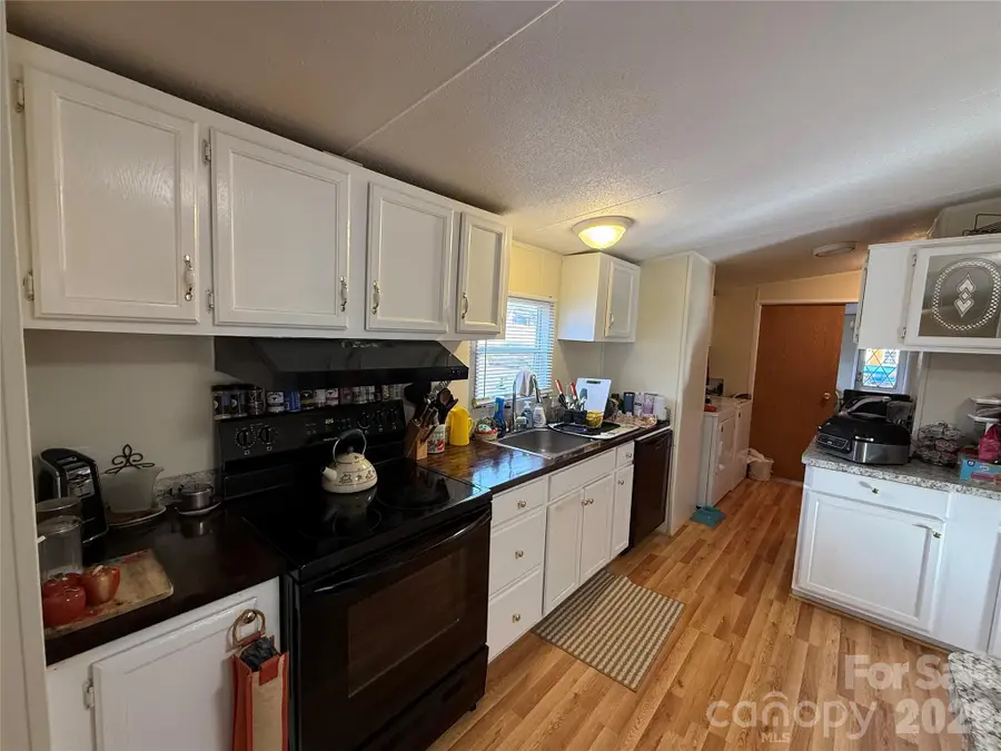 2423 Stones Throw Court, Lenoir, NC 28645 - Image #3