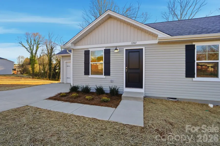1201 Suncrest Avenue, Statesville, NC 28677 - Image #2