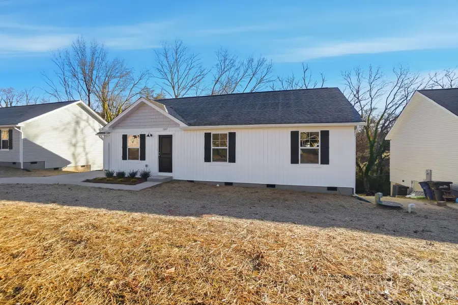 1207 Suncrest Avenue, Statesville, NC 28677 - Image #3